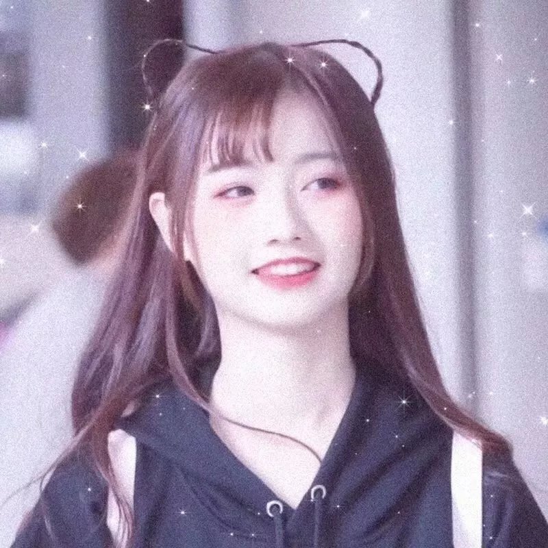 品牌活动现场实拍：一线女星与前任深夜同框，经纪人连夜公关